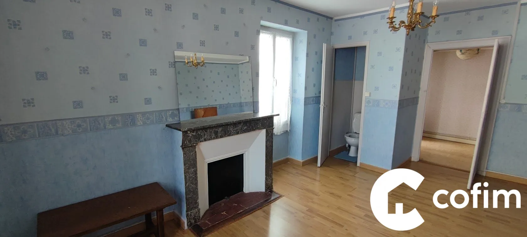 Maison spacieuse de 210 m² avec cour et jardin au cœur de Gan 