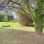 Terrain viabilisé de 574 m² au centre de Quessoy – Opportunité à saisir