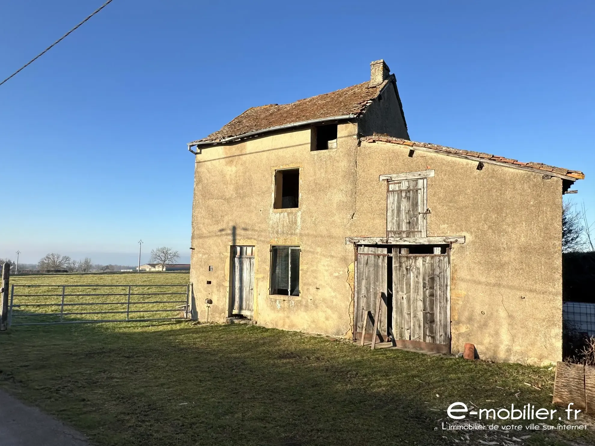 Maison à rénover ou à reconstruire dans le Brionnais avec terrain de 500 m² 