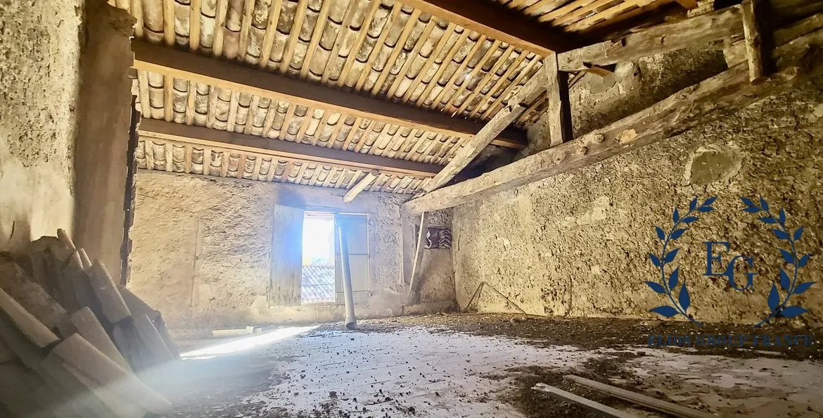 Immeuble à rénover à Brignoles avec potentiel d'aménagement multiple 