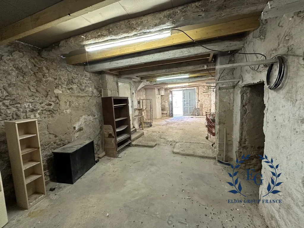 Immeuble à rénover à Brignoles avec potentiel d'aménagement multiple 