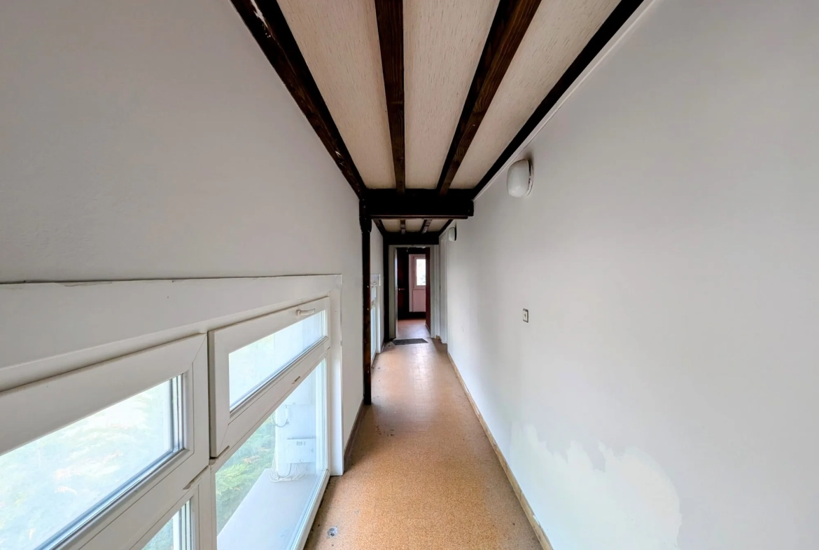 couloir 2eme étage Appartements à vendre à Taninges – Opportunités d'investissement locatif 