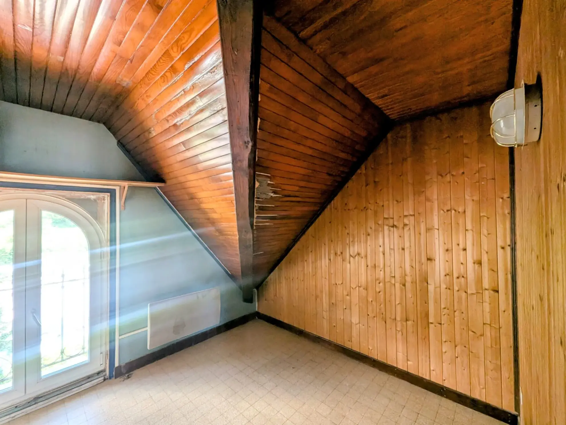 T2 dernier étage 89 500 Appartements à vendre à Taninges – Opportunités d'investissement locatif 