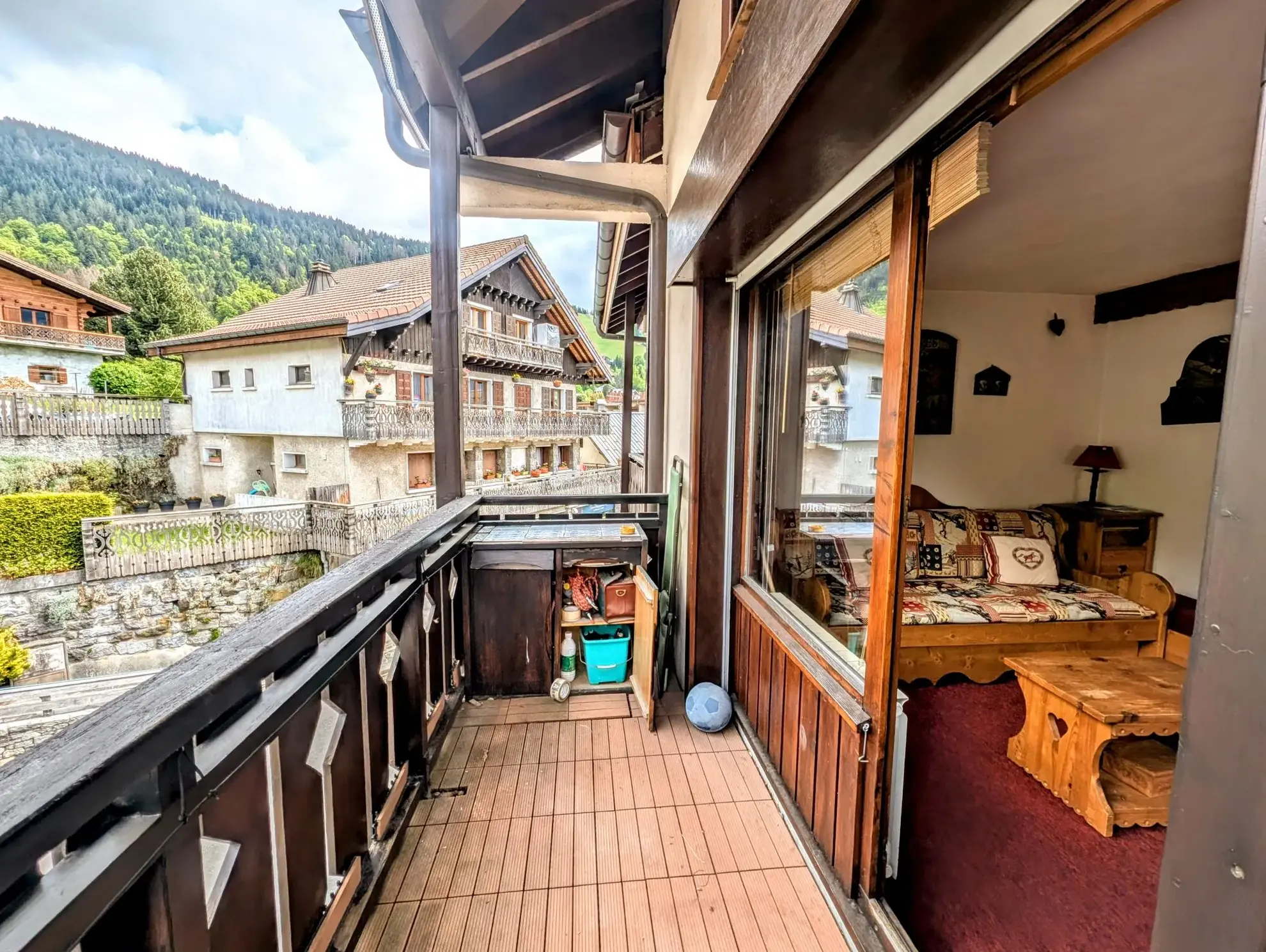 Studio lumineux de 26 m² à vendre au centre des Carroz d'Arâches 