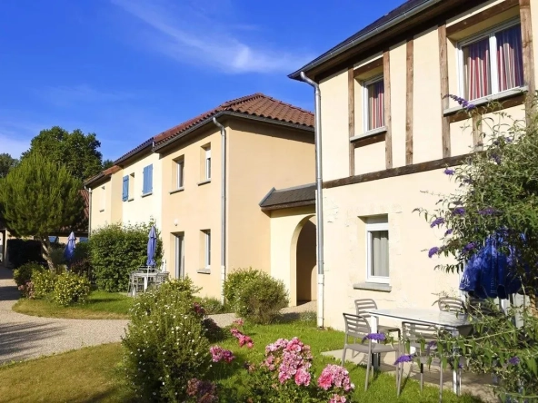 Investissez dans un appartement T2 duplex en résidence de tourisme à Montignac-Lascaux