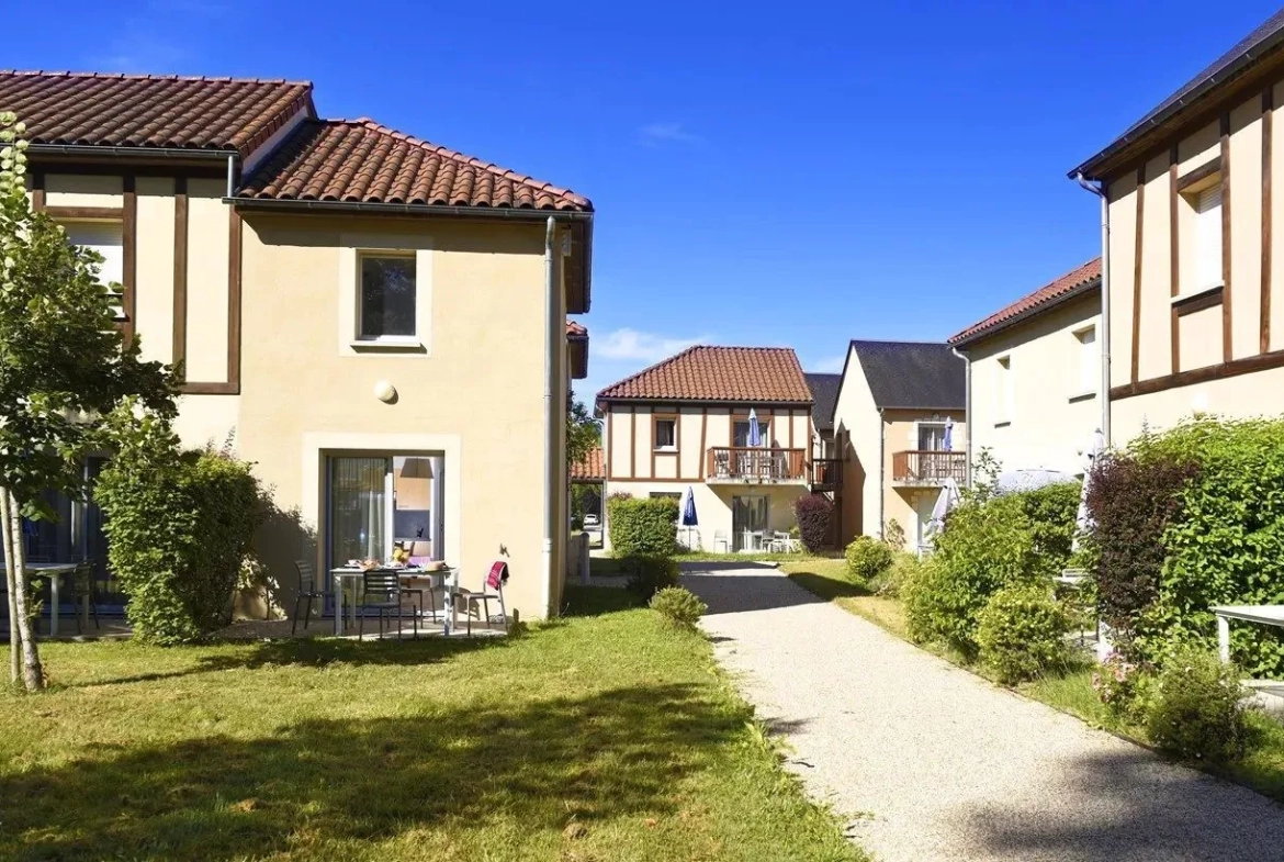 Investissez dans un appartement T2 duplex en résidence de tourisme à Montignac-Lascaux 