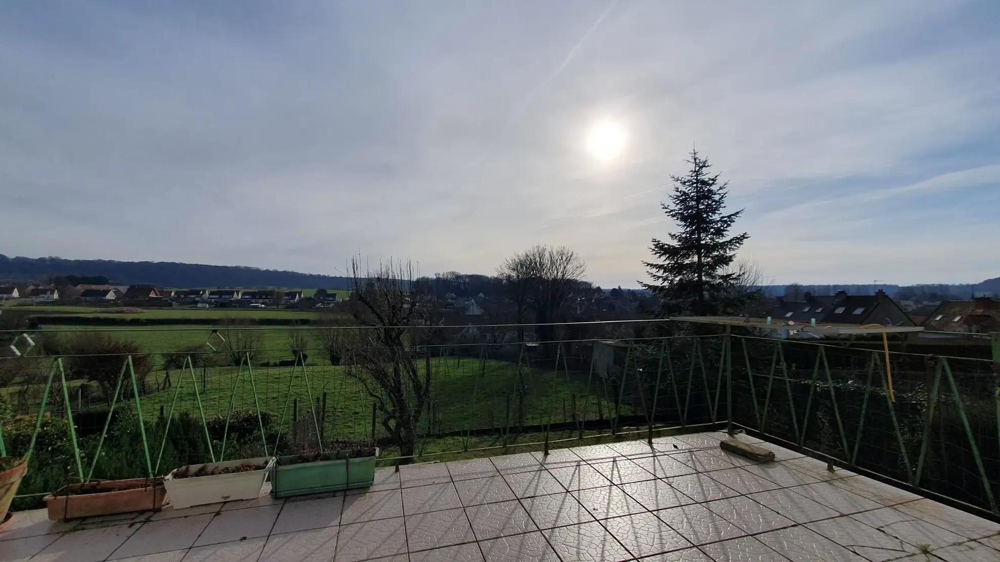 Maison semi plain-pied avec garage et jardin sud à Samer 