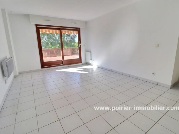 Appartement T3 lumineux de 64,71 m² avec balcon à Ville la Grand