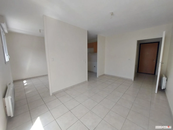 Appartement 2 pièces avec terrasse à Eybens – Résidence avec ascenseur et parking privé