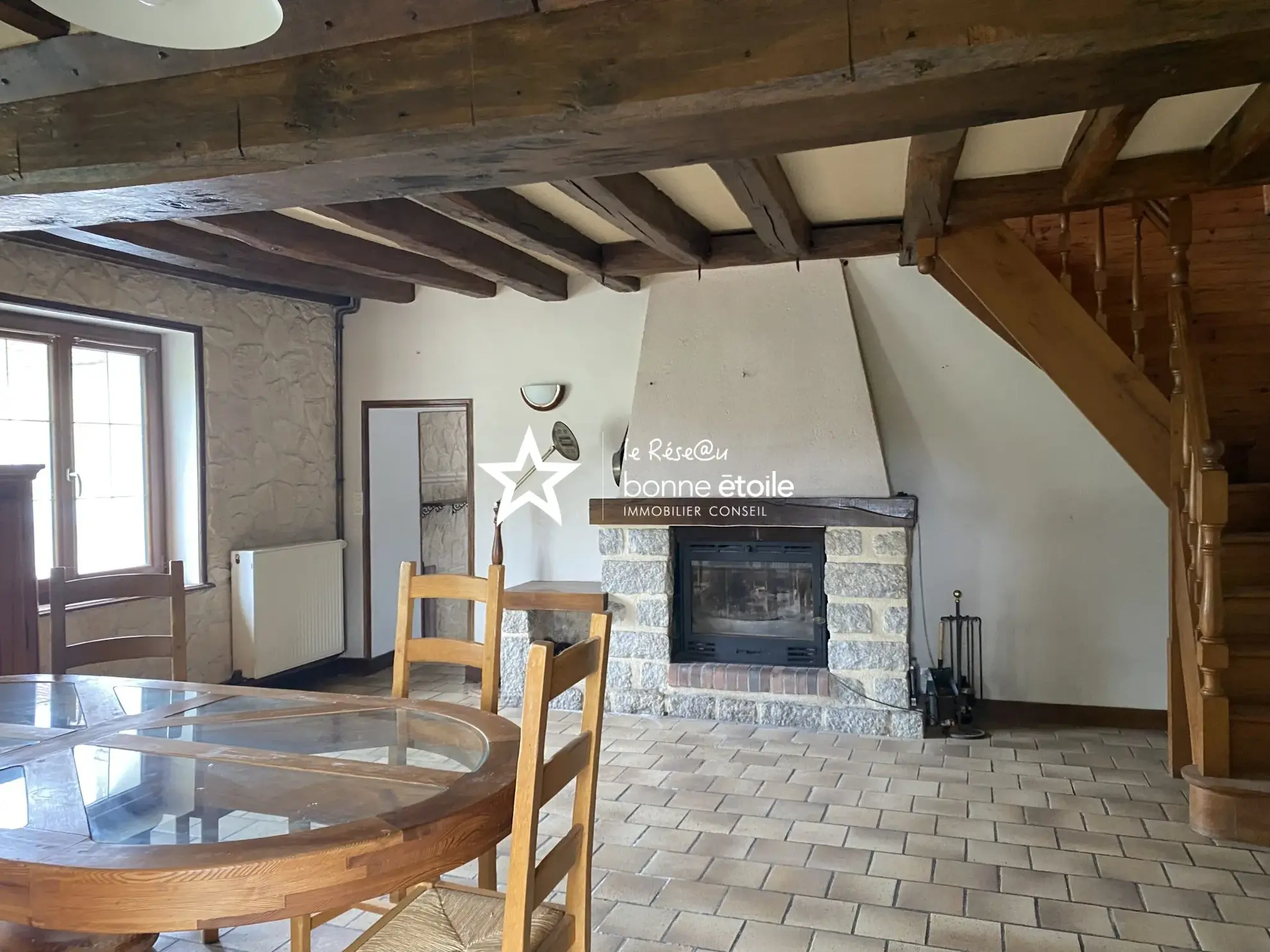 Fermette à vendre au pied de la forêt de Bellême avec 4 chambres et terrain privé 