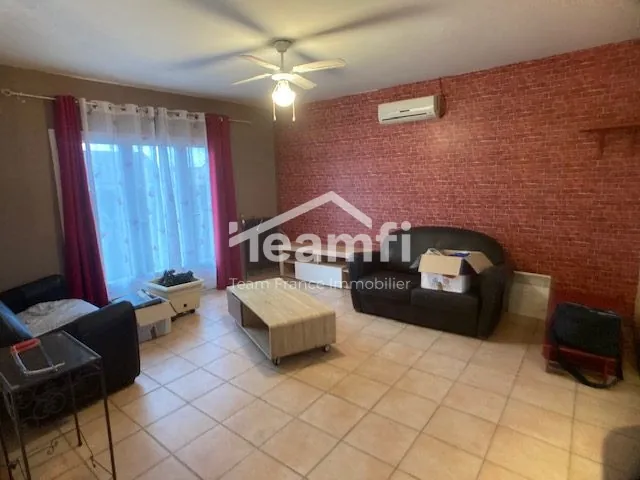Maison T5 avec grand potentiel à Saint-Denis-de-Palin près Dun-Sur-Auron 