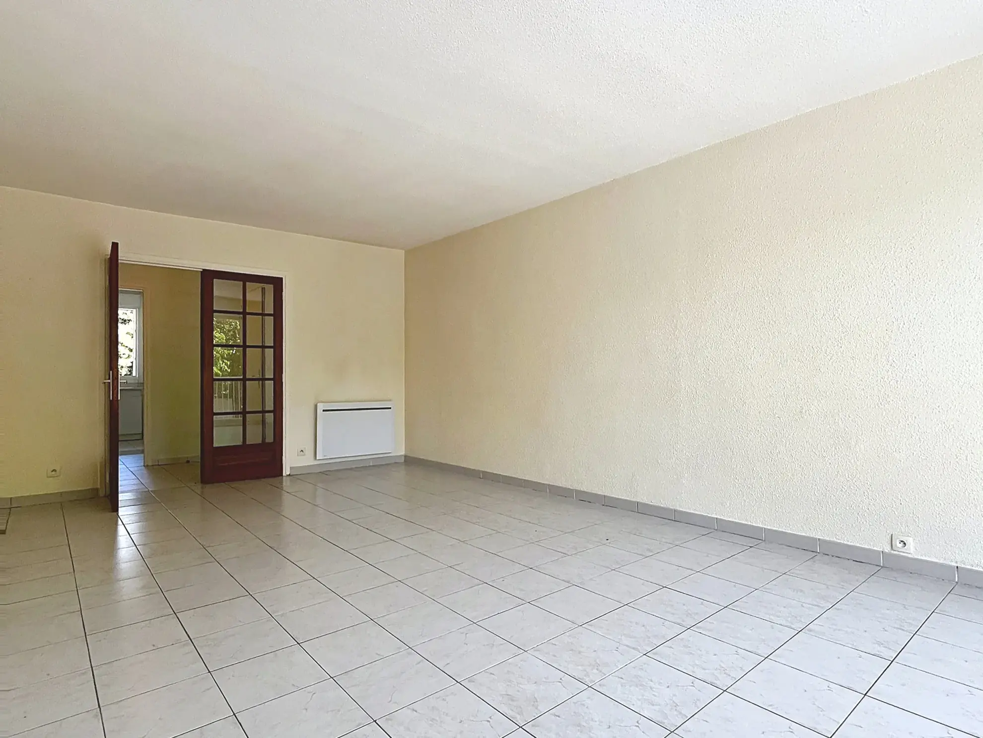 Bel appartement traversant de 68m² proche de la mer à La Rochelle 