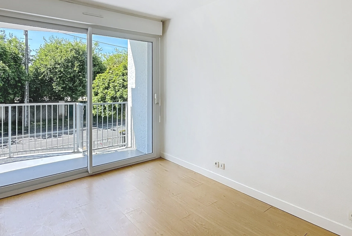 Bel appartement traversant de 68m² proche de la mer à La Rochelle 