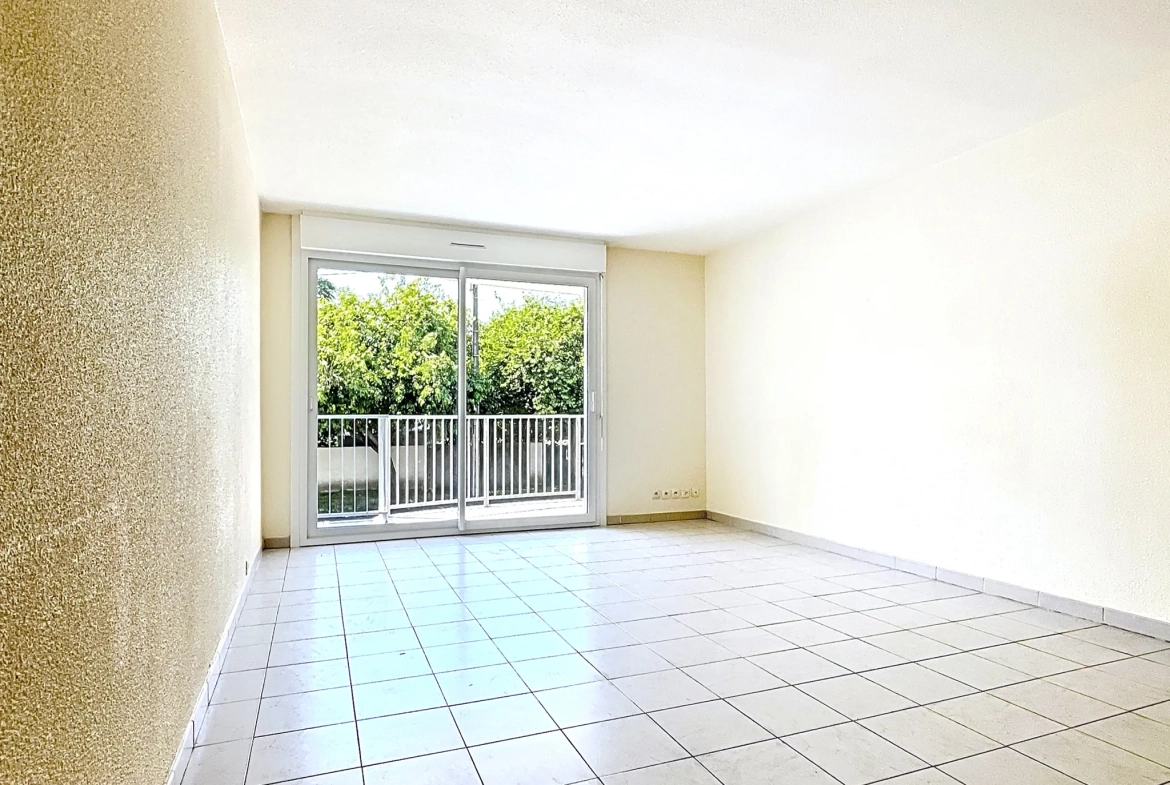 Bel appartement traversant de 68m² proche de la mer à La Rochelle 