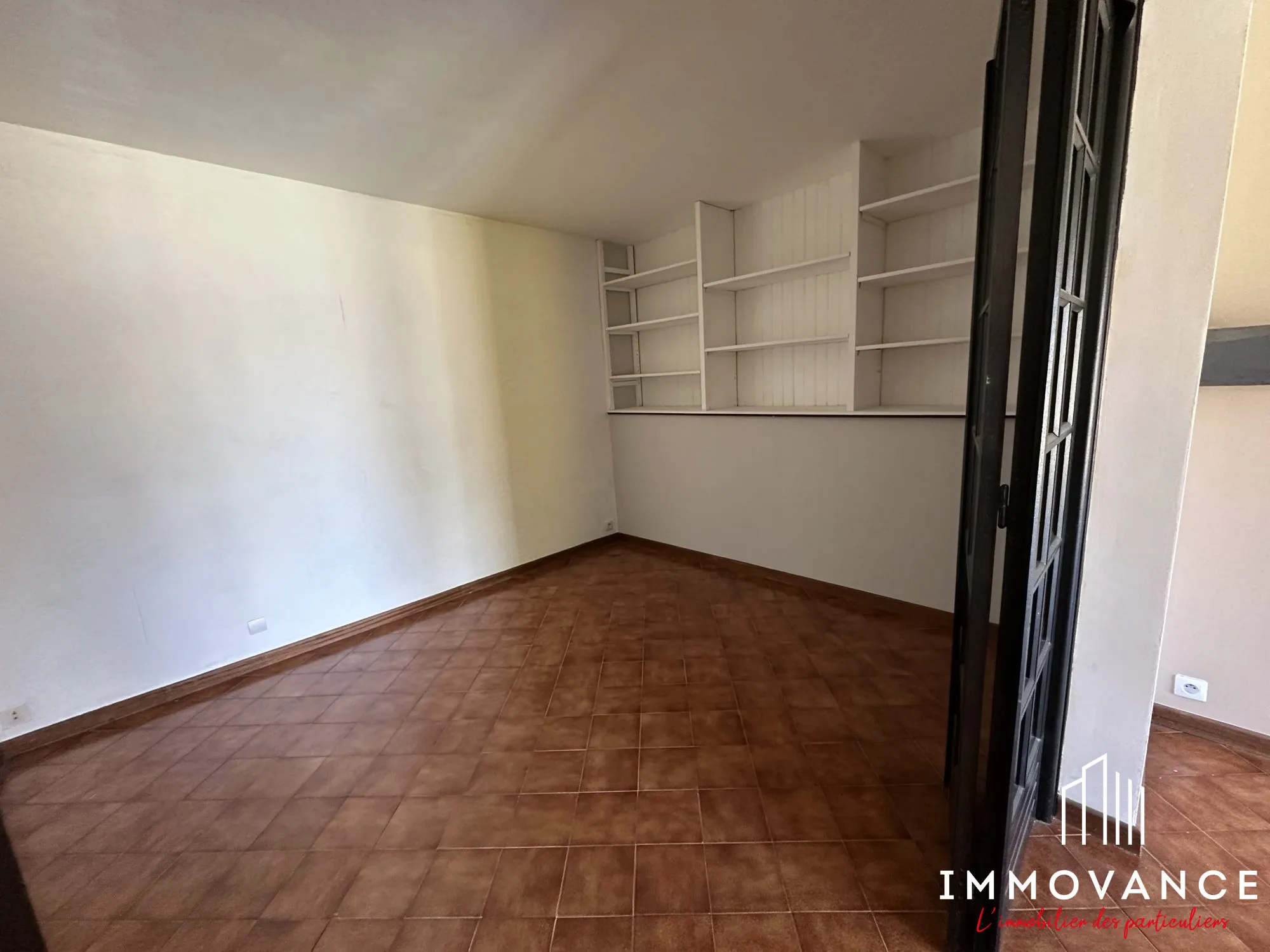 Maison de village spacieuse de 139 m² à Aigues Vives - Idéale famille ou colocation 