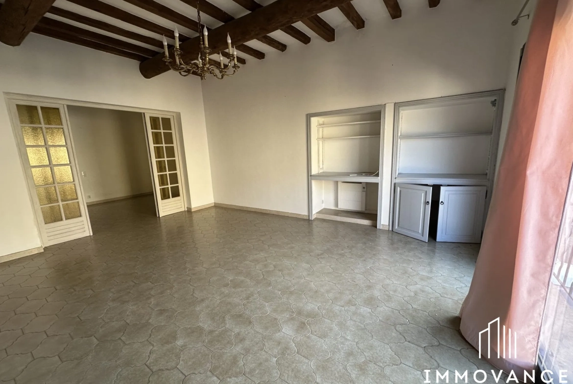 Maison de village spacieuse de 139 m² à Aigues Vives - Idéale famille ou colocation 