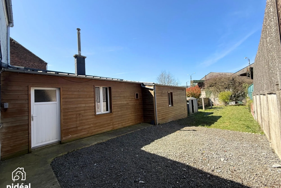 Maison individuelle à vendre avec jardin à Hautmont - 120 m² 