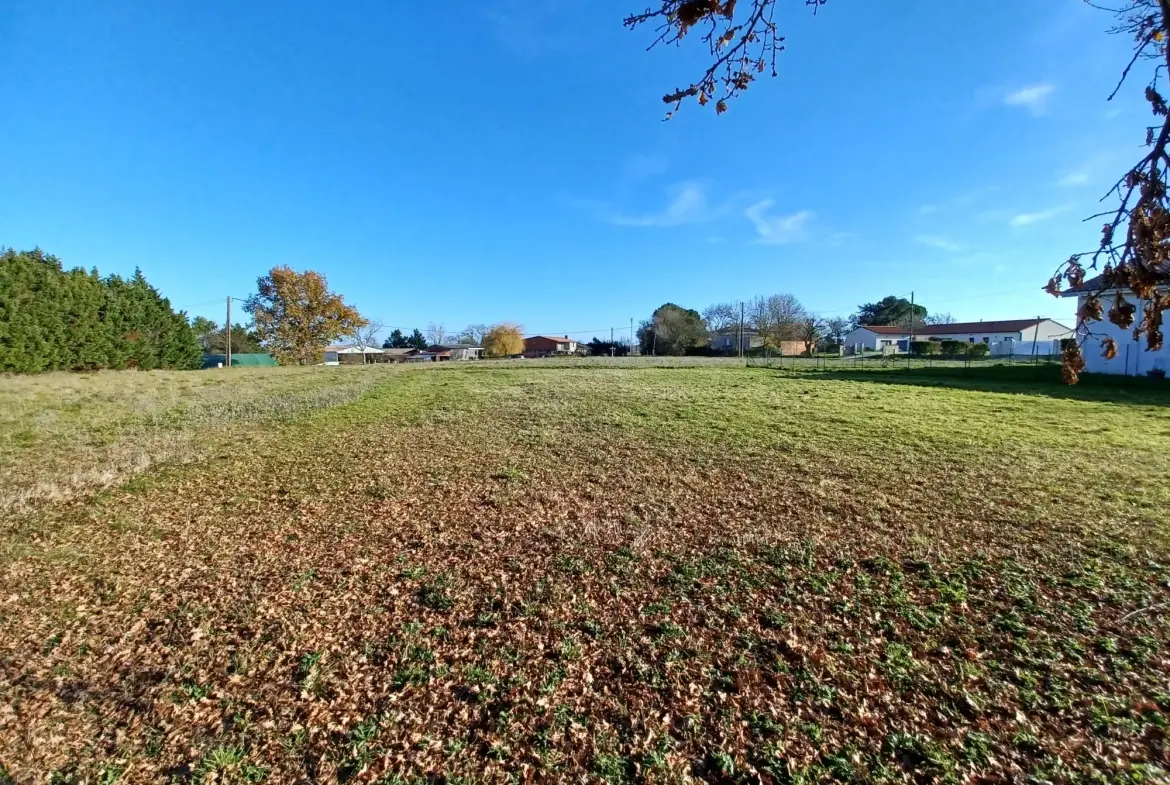 Terrain constructible à Tarabel avec vue sur la campagne - 1020 m² 