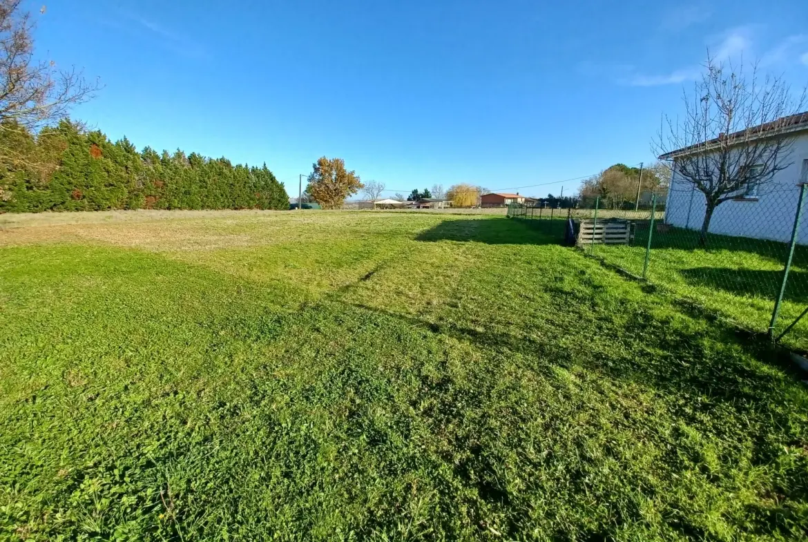 Terrain constructible à Tarabel avec vue sur la campagne - 1020 m² 