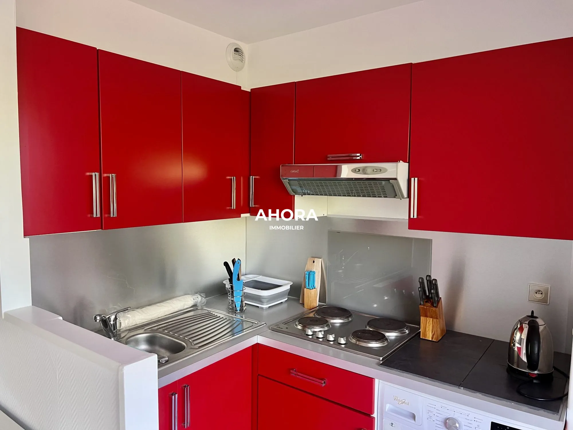 Studio à vendre à Marseille 9ème dans résidence avec piscine et cave 