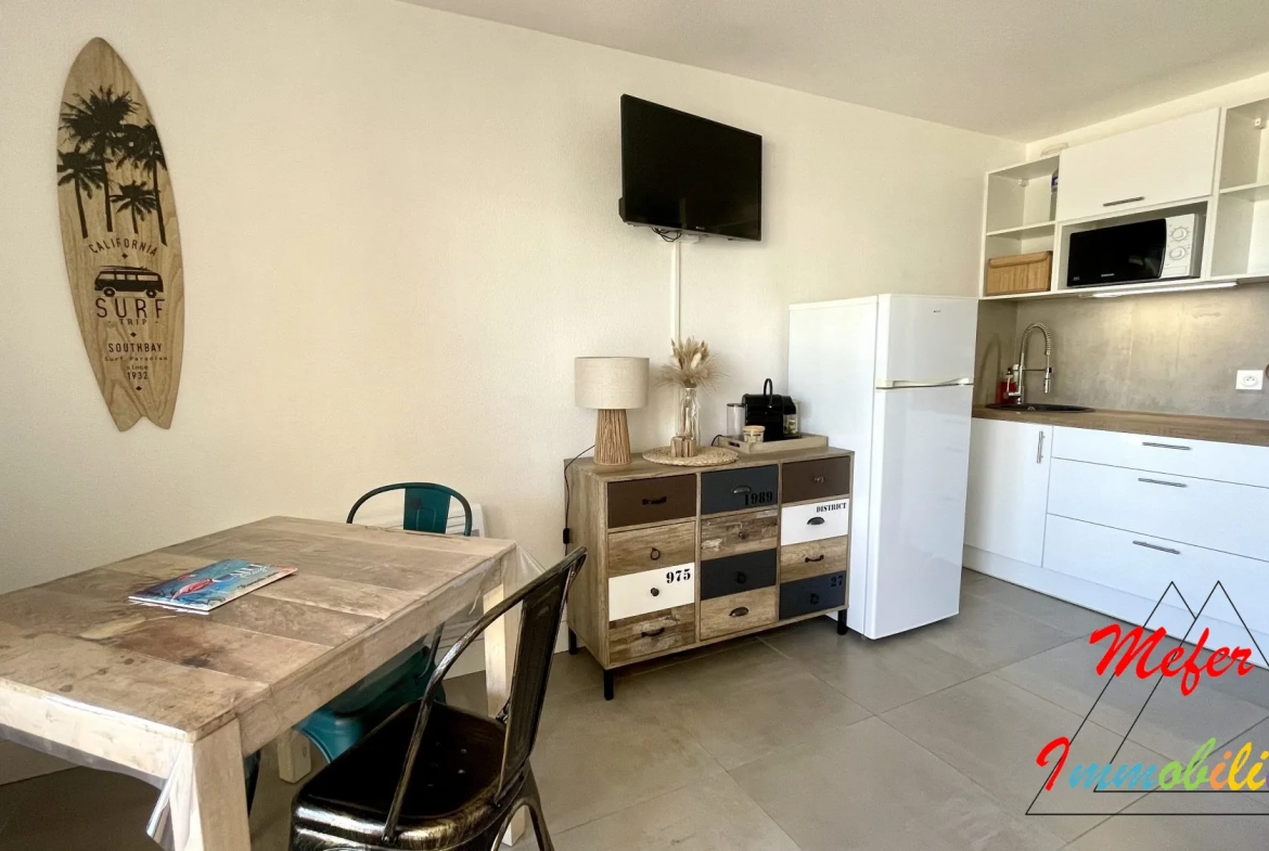 Appartement vue mer à Canet-en-Roussillon à deux pas de la plage 