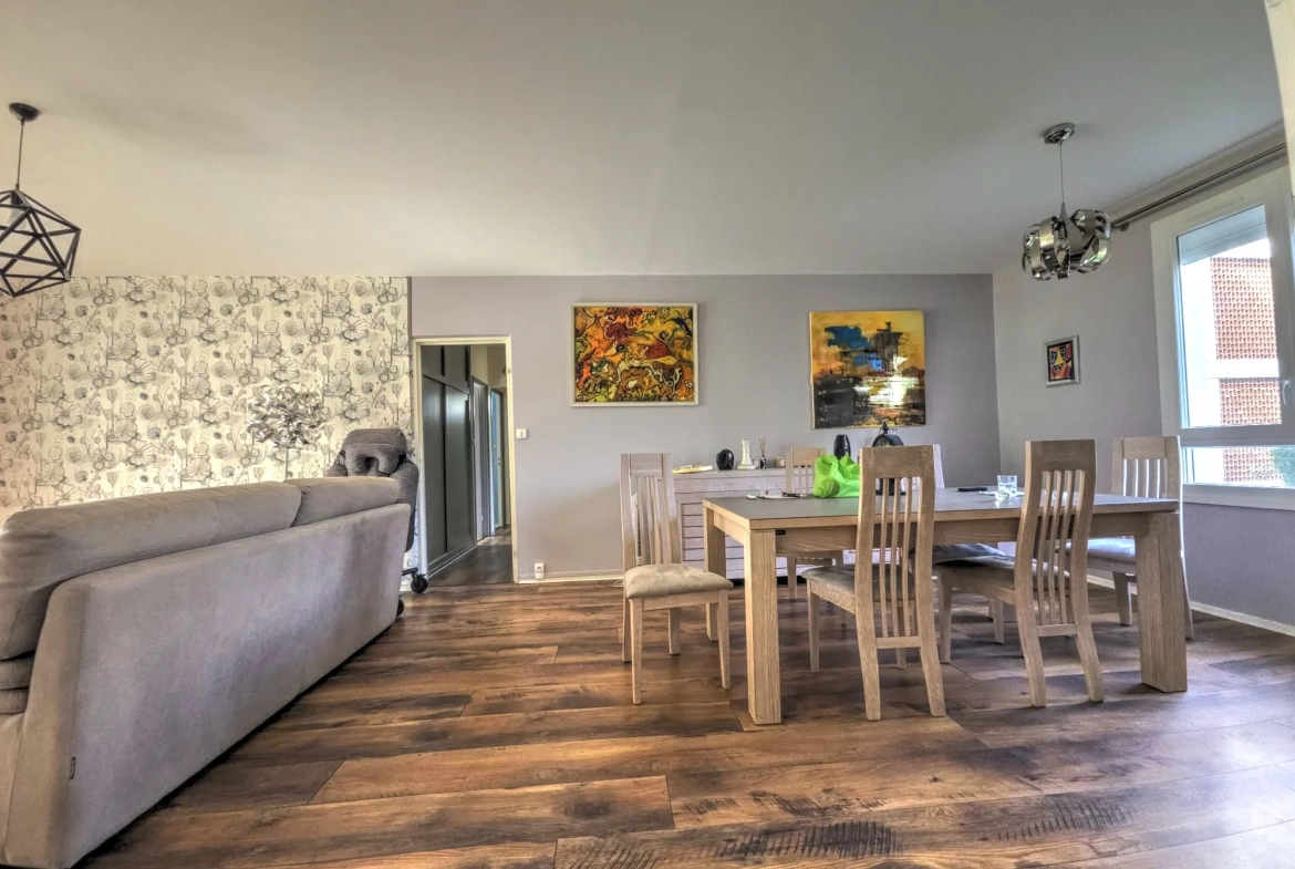Appartement lumineux de 109 m² avec 4 chambres à Limoges Saint Anne 