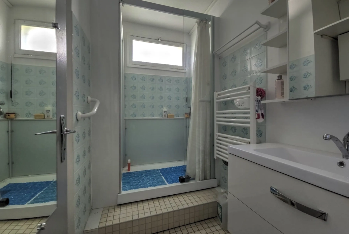 Appartement lumineux de 109 m² avec 4 chambres à Limoges Saint Anne 