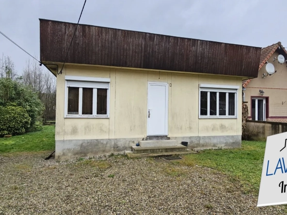 Maison de plain-pied à rénover à Canaples avec jardin et dépendance
