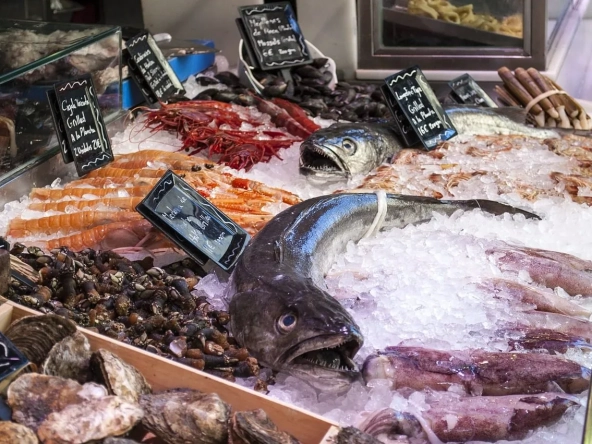 Fonds de commerce de poissonnerie à vendre dans l'Essonne, emplacement de premier choix