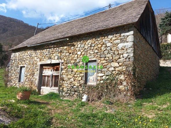 Face sud Charmante grange en pierre avec vue imprenable dans la Bellongue