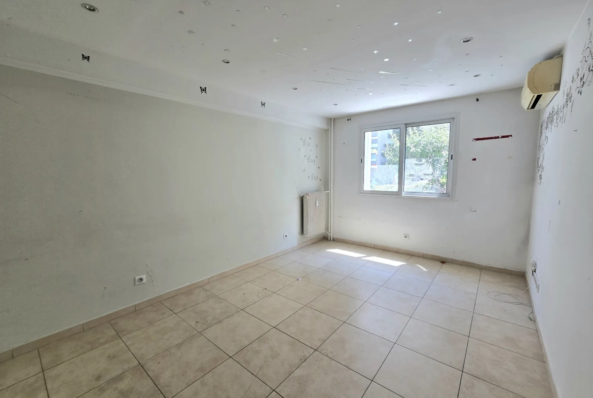 Appartement T3 à Nice avec cave et garage potentiel - Proche transports 