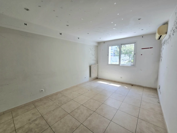 Appartement T3 à Nice avec cave et garage potentiel - Proche transports