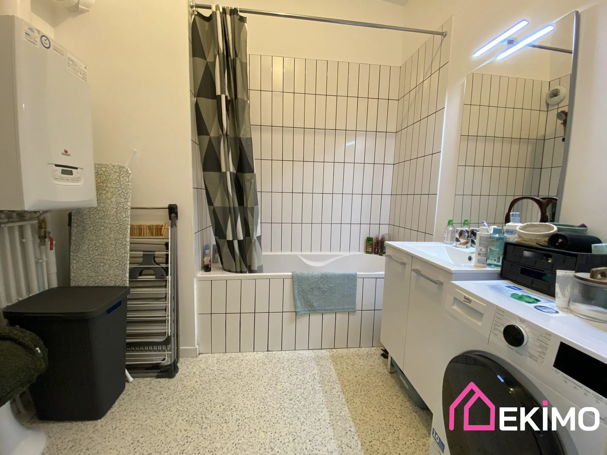 Appartement T3 lumineux avec balcon à Lille – 67 m², emplacement privilégié 