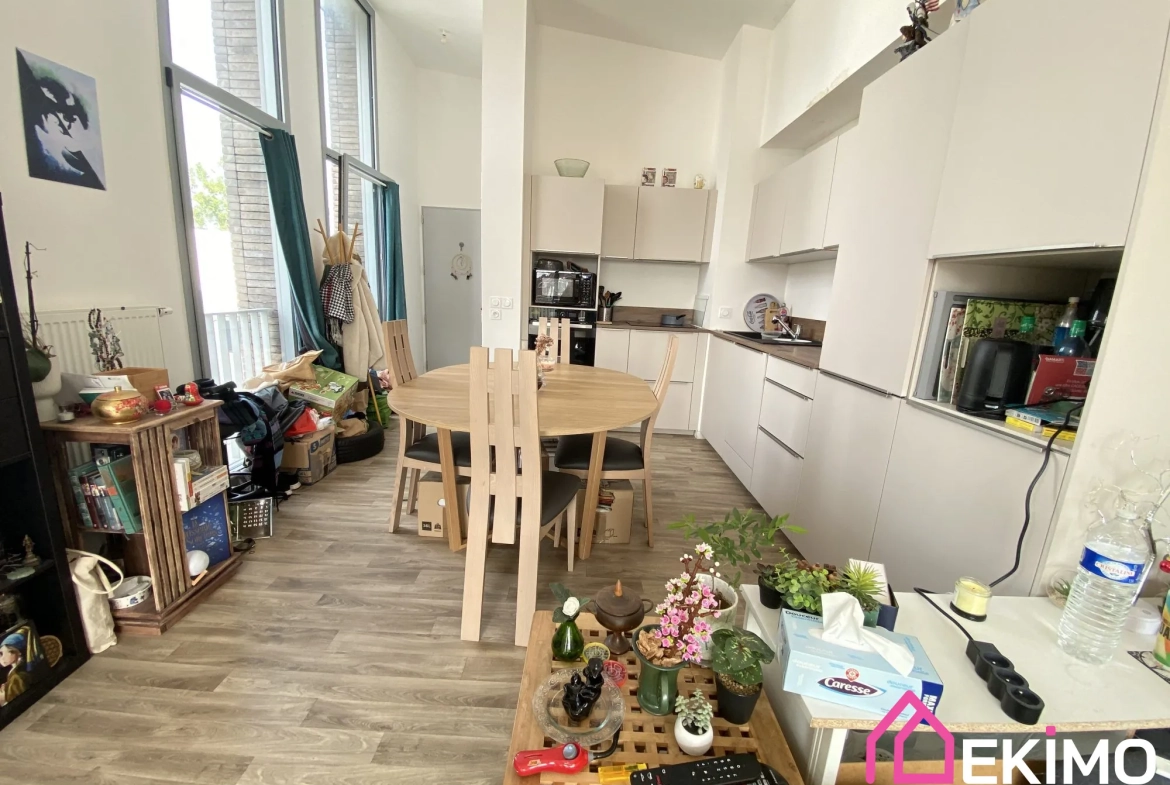 Appartement T3 lumineux avec balcon à Lille – 67 m², emplacement privilégié 