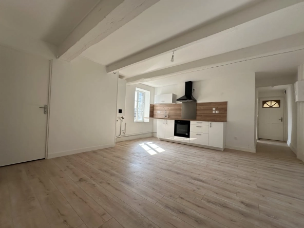 Appartement T4 rénové de 76,10 m² à Beaujeu - Investissement locatif idéal