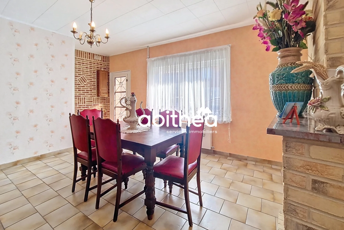 Maison à rénover avec 3 chambres, cave et combles aménageables à Billy-Berclau 
