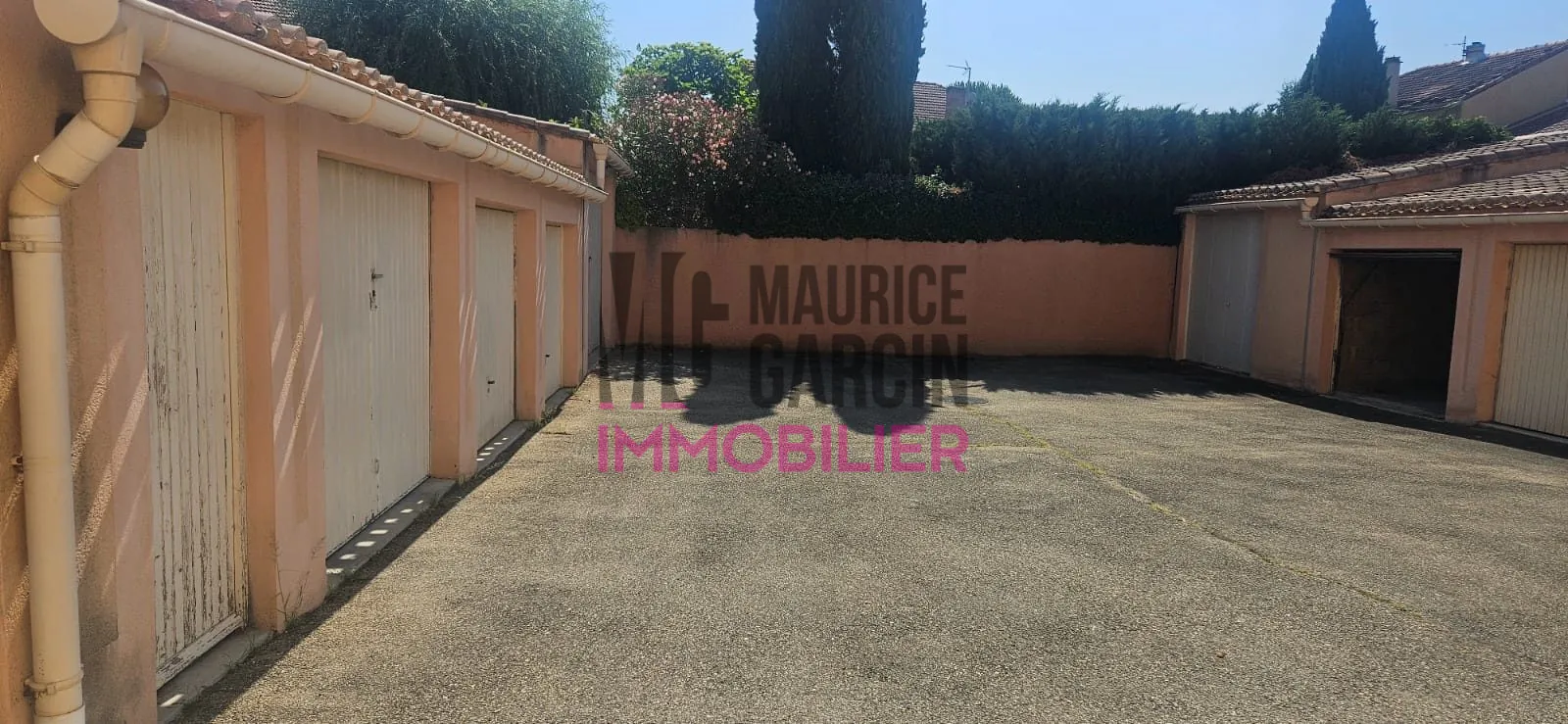Local de stockage à vendre à Carpentras - Idéal pour entreposage 
