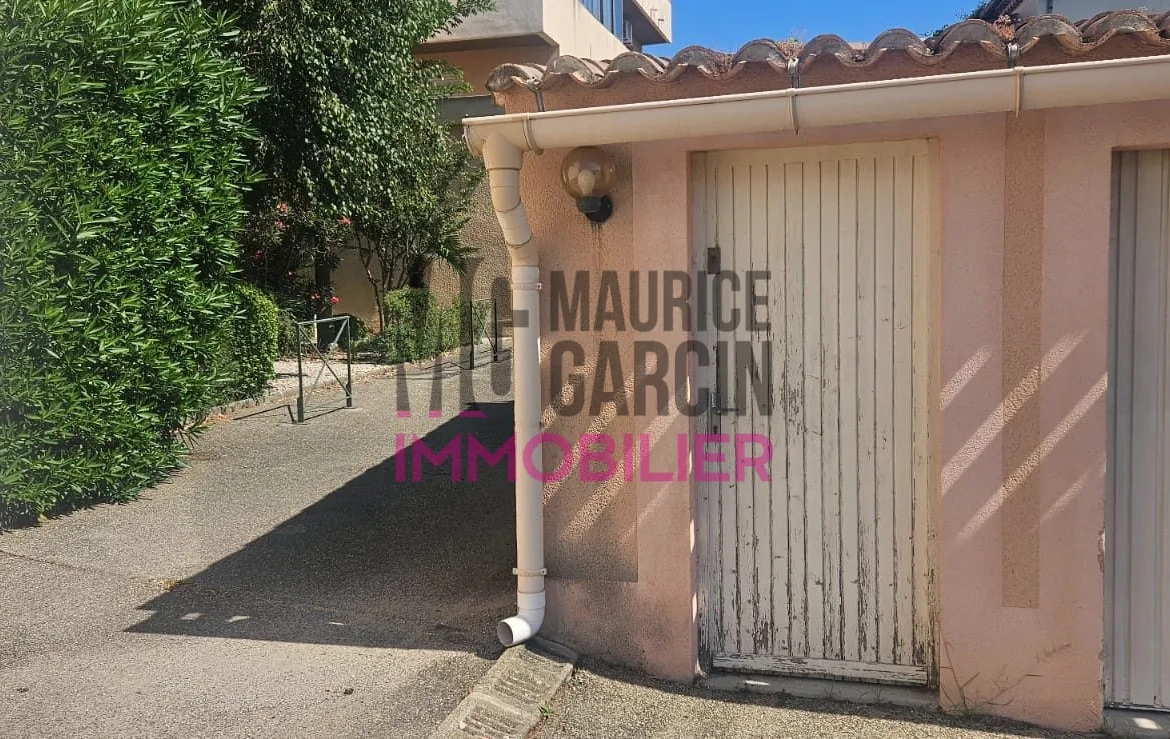 Local de stockage à vendre à Carpentras - Idéal pour entreposage 