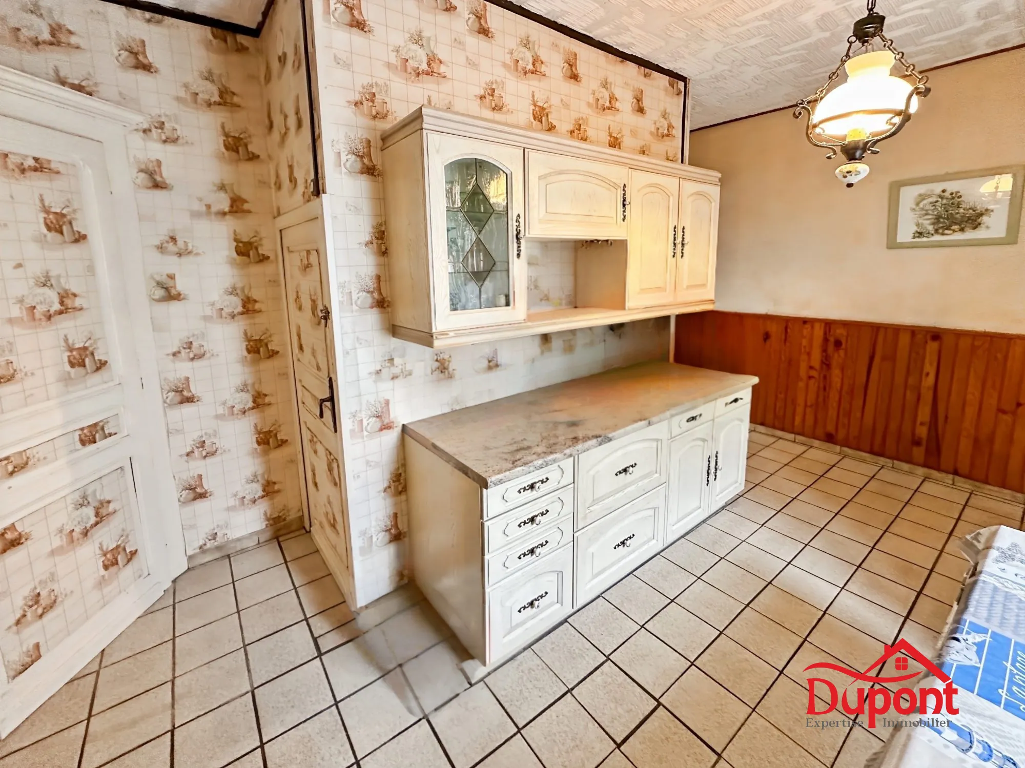 Maison à vendre avec jardin, garage et dépendances à Maubeuge 