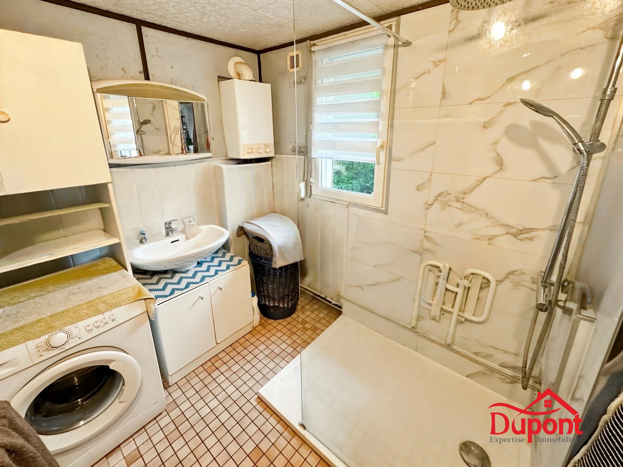 Maison à vendre avec jardin, garage et dépendances à Maubeuge 