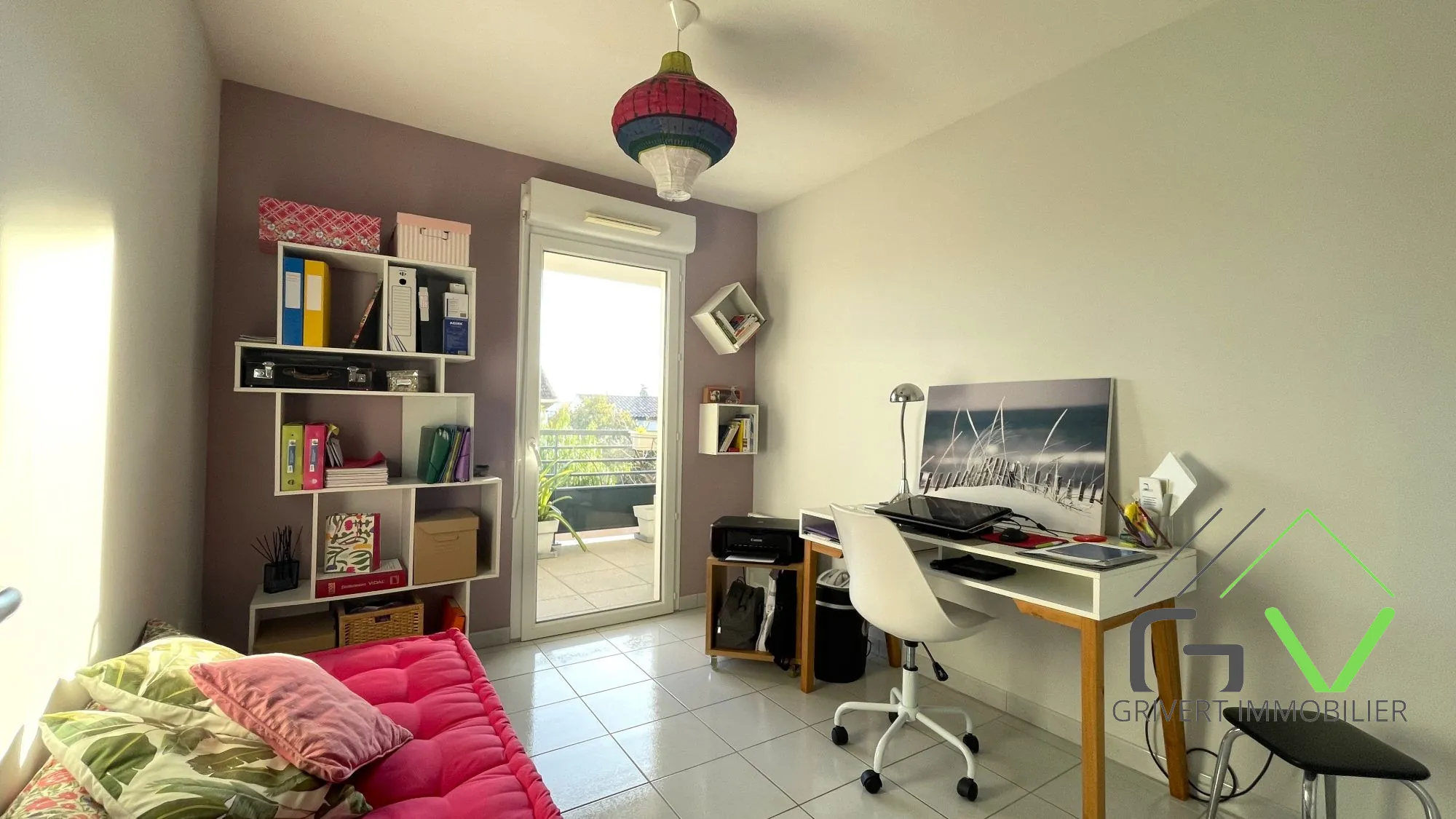 Achat Appartement T3 à Nîmes avec Terrasse Plein Sud, Standing et Parking Inclus 