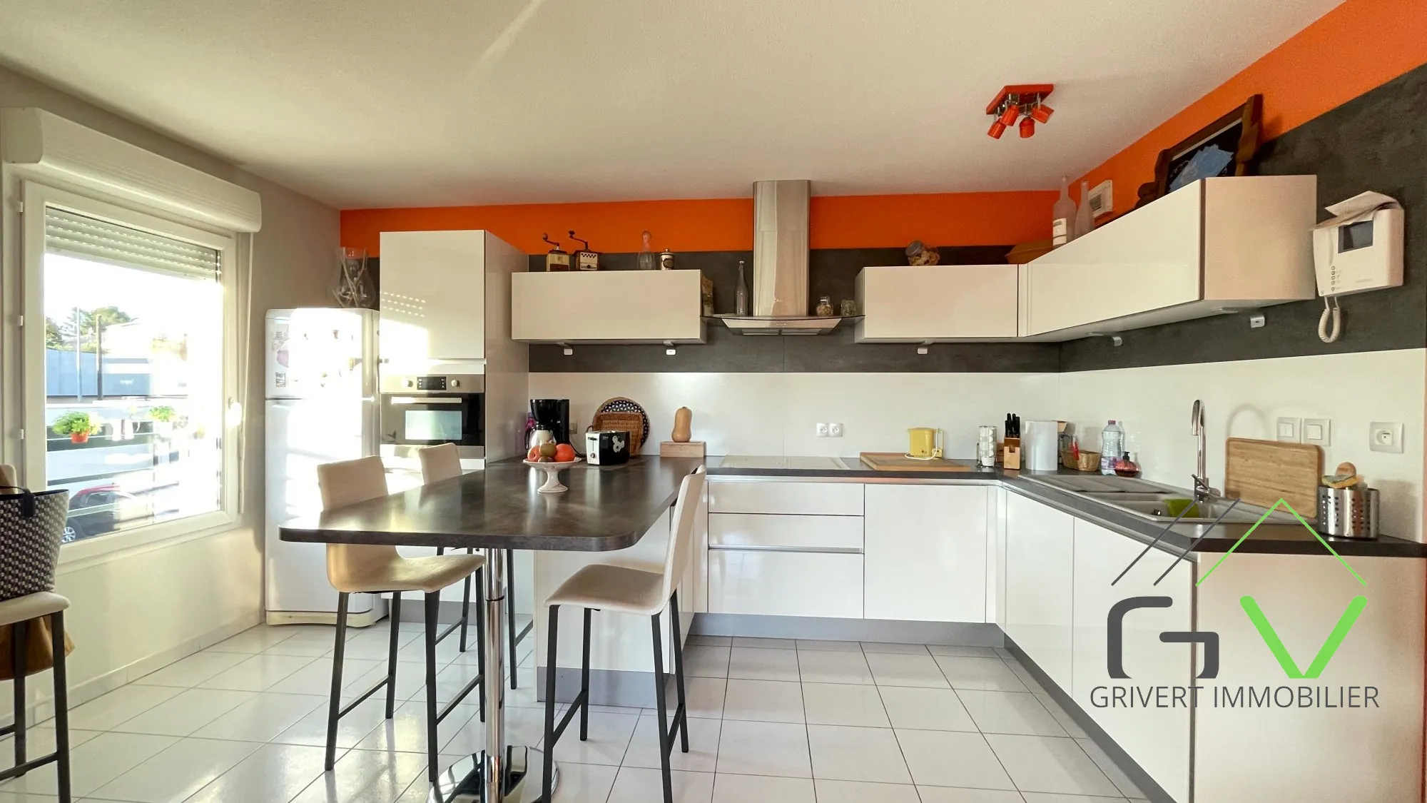 Achat Appartement T3 à Nîmes avec Terrasse Plein Sud, Standing et Parking Inclus 