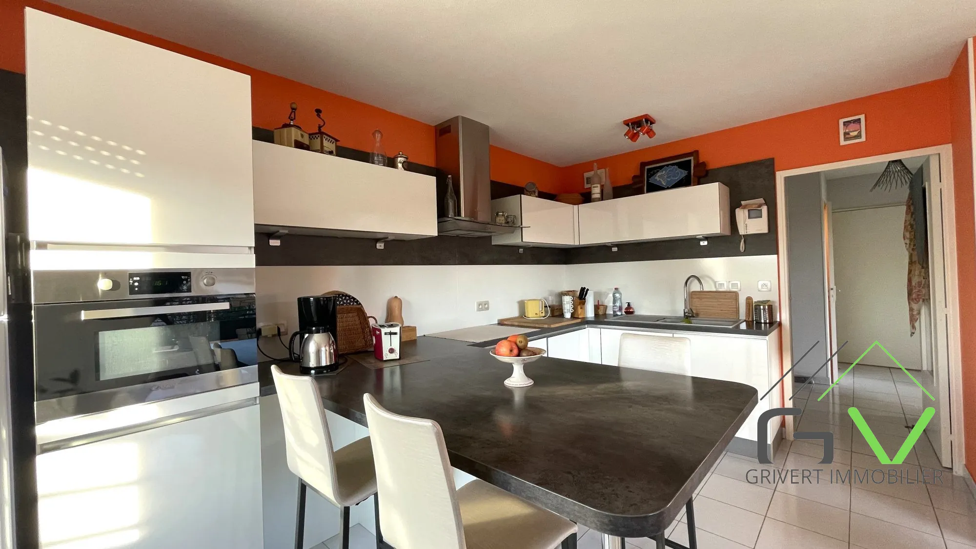 Achat Appartement T3 à Nîmes avec Terrasse Plein Sud, Standing et Parking Inclus 
