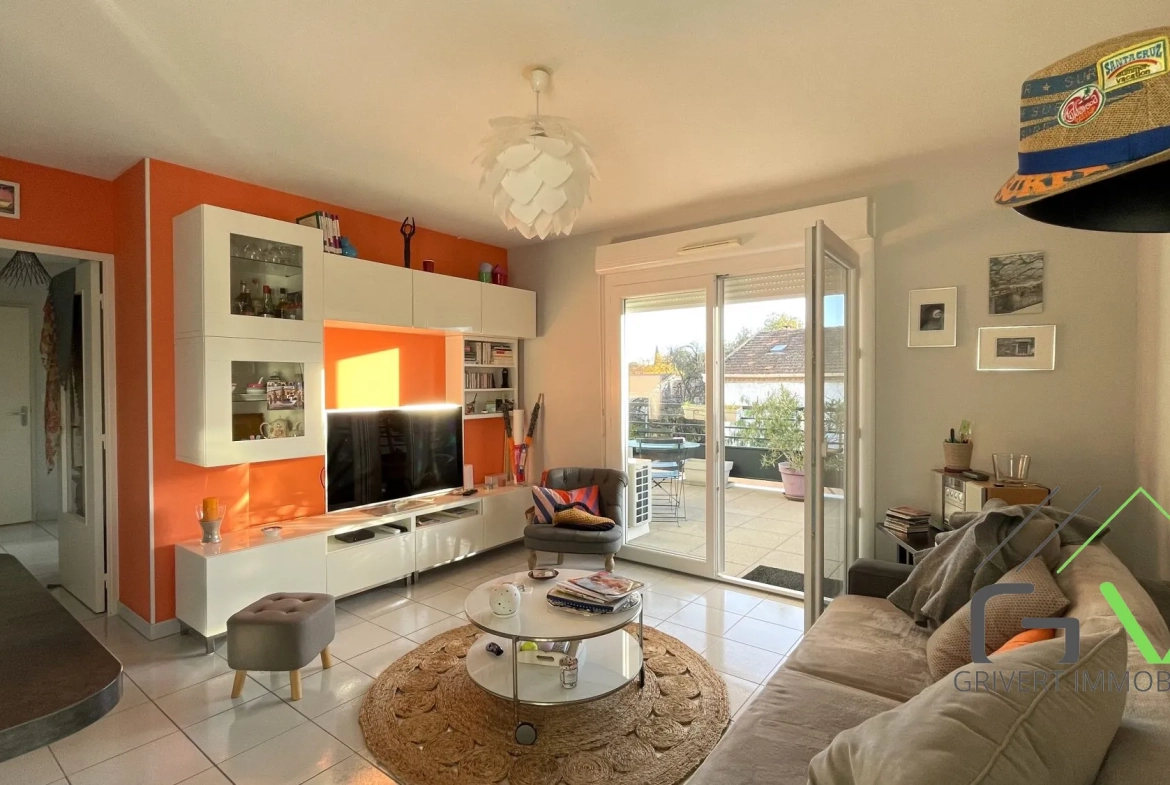 Achat Appartement T3 à Nîmes avec Terrasse Plein Sud, Standing et Parking Inclus 