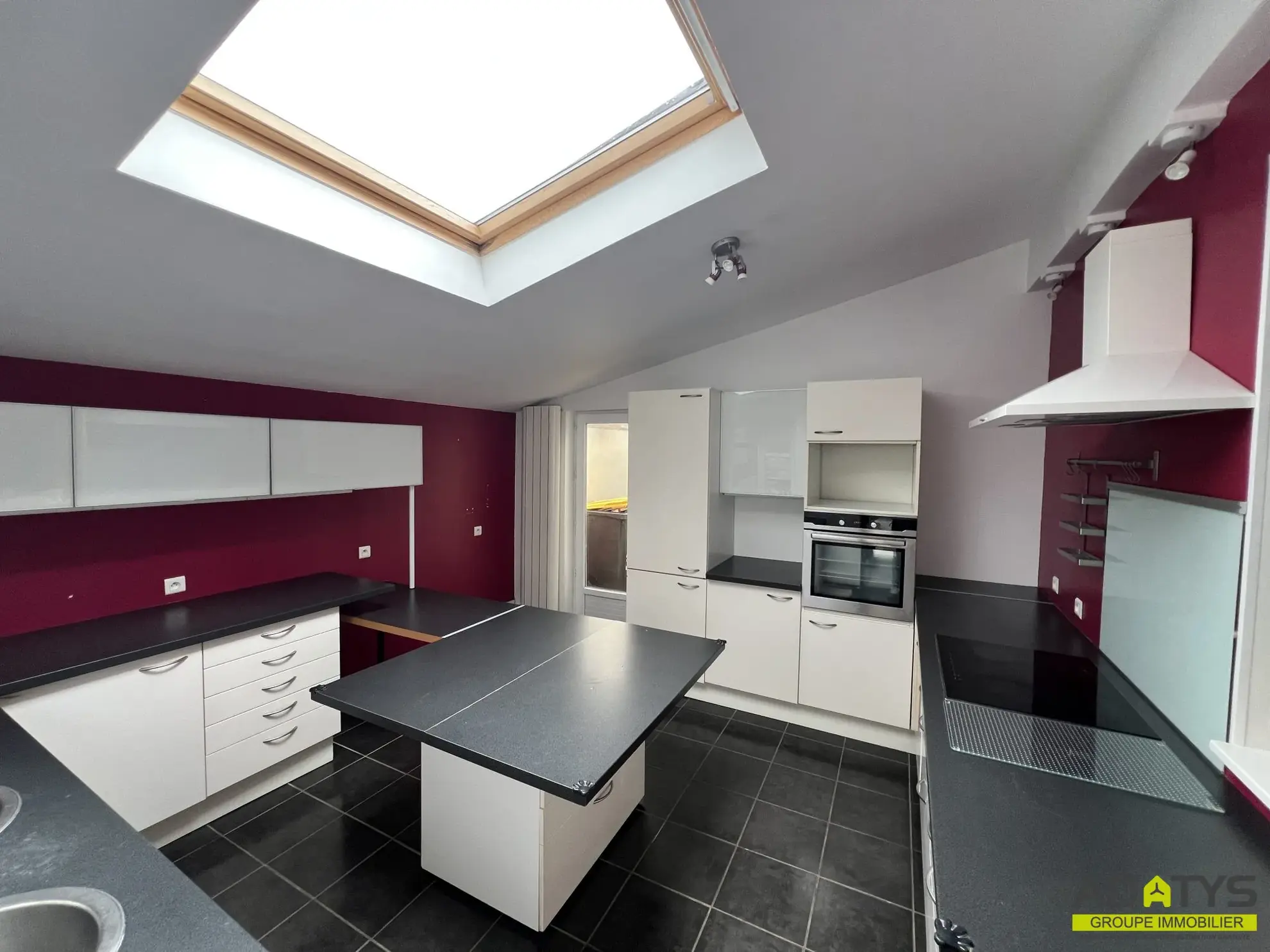 Maison semi-plane à vendre à Auberchicourt avec 3 chambres et jardin 