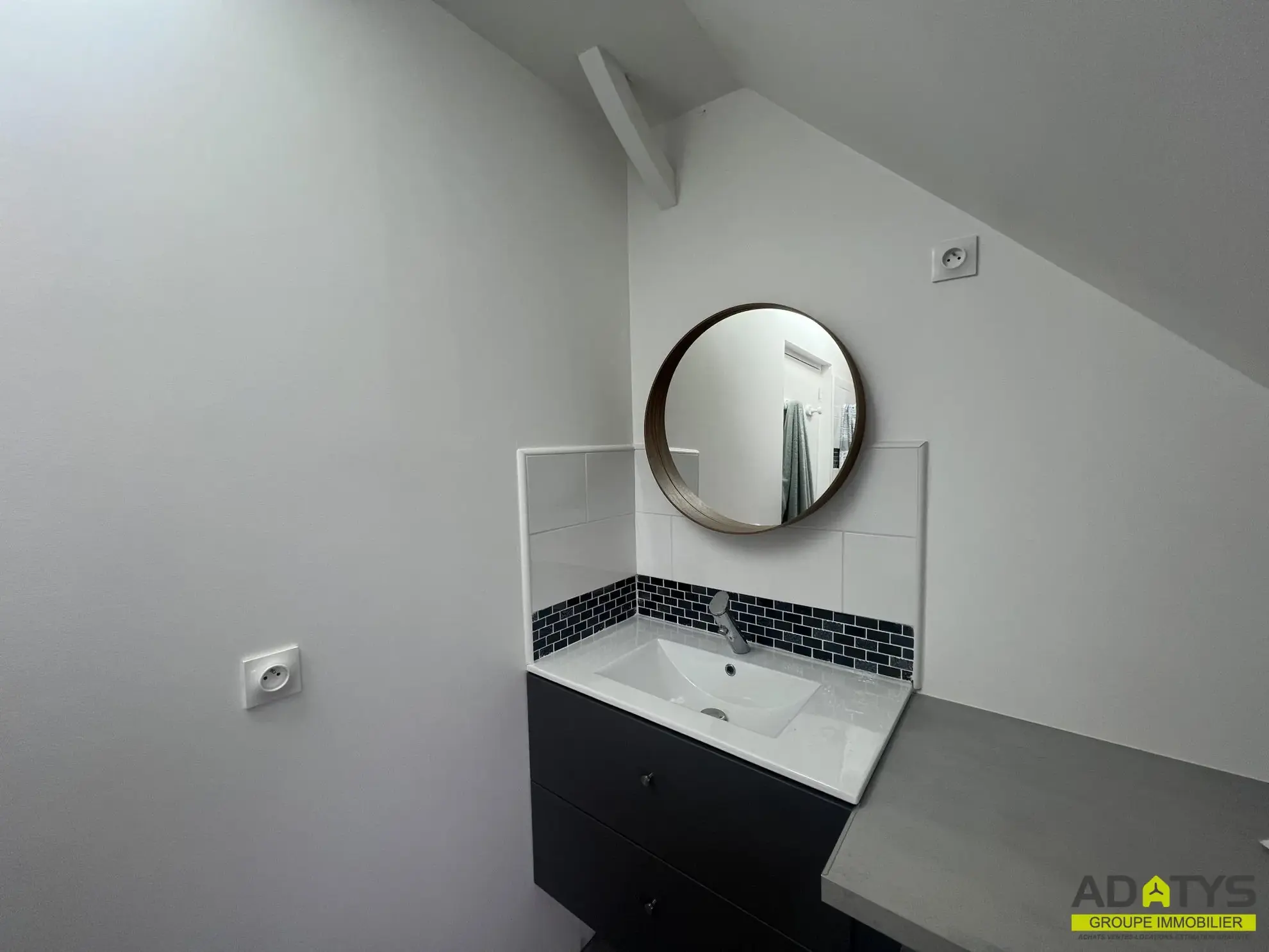 Maison semi-plane à vendre à Auberchicourt avec 3 chambres et jardin 