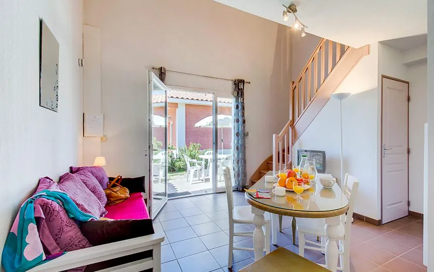 Appartement T2 duplex à vendre à Colombiers, résidence de tourisme avec rentabilité attractived 