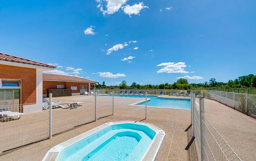 Appartement T2 duplex à vendre à Colombiers, résidence de tourisme avec rentabilité attractived 