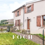 Maison lumineuse avec jardin et garage à Villey-Saint-Etienne