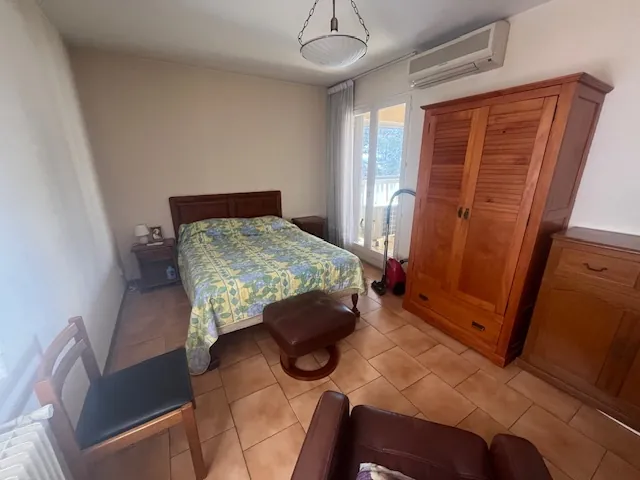 Appartement T2 à Ajaccio avec terrasse et loggia, proche commodités 
